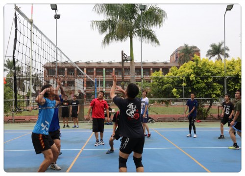 挑戰一百--排球對抗賽