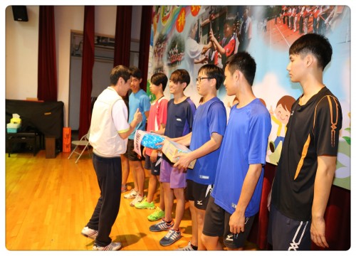 挑戰一百--排球對抗賽