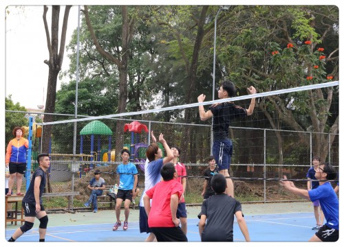 挑戰一百--排球對抗賽