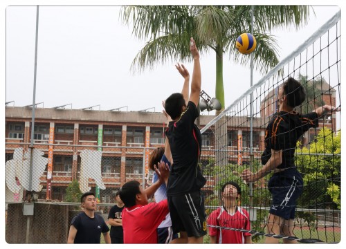 挑戰一百--排球對抗賽